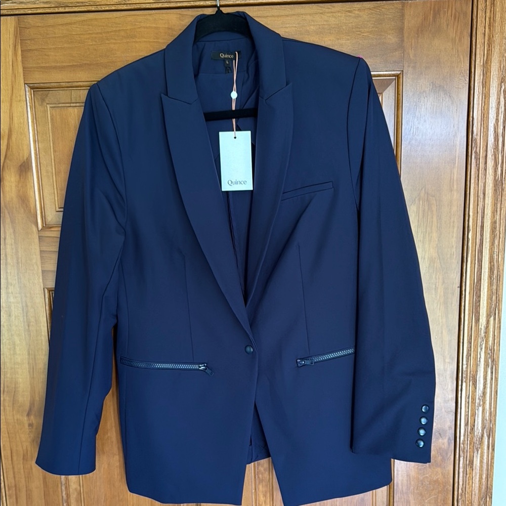 Quince Scuba Single Breasted Convertible Blazer
